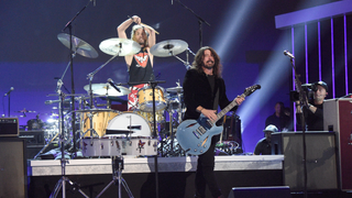 Foo Fighters to bring a little stability to the post-election <i>SNL</i>